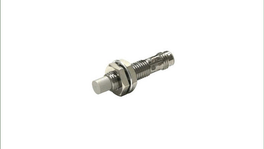 Omron E2E-X4MC18-M5