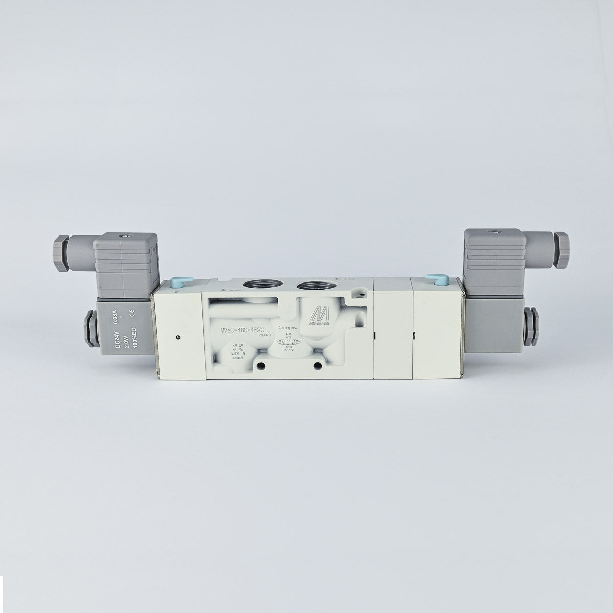 SOLENOID VALVE DOUBLE 5/3 1/2" MID CLOSED WITH 24 VDC COIL AND ADAPTOR MINDMAN