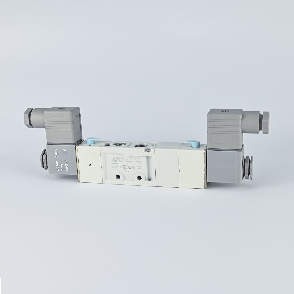 SOLENOID VALVE DOUBLE 5/3 1/4" MID CLOSED WITH 24 VDC COIL & ADAPTOR (MVSC 220) MINDMAN