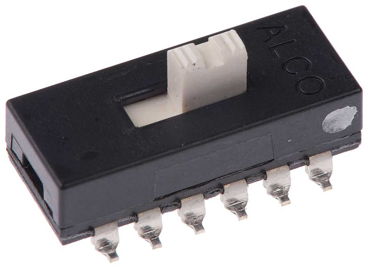 Te-connectivity - 1-1825010-8